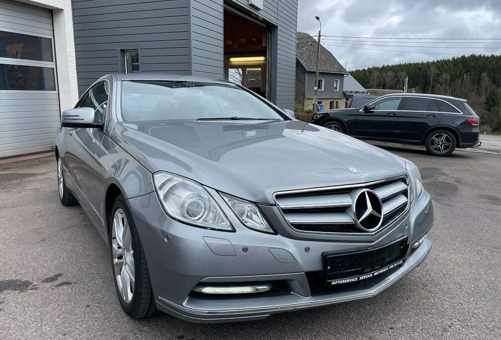 Mercedes-Benz COUPE E 220 CDI