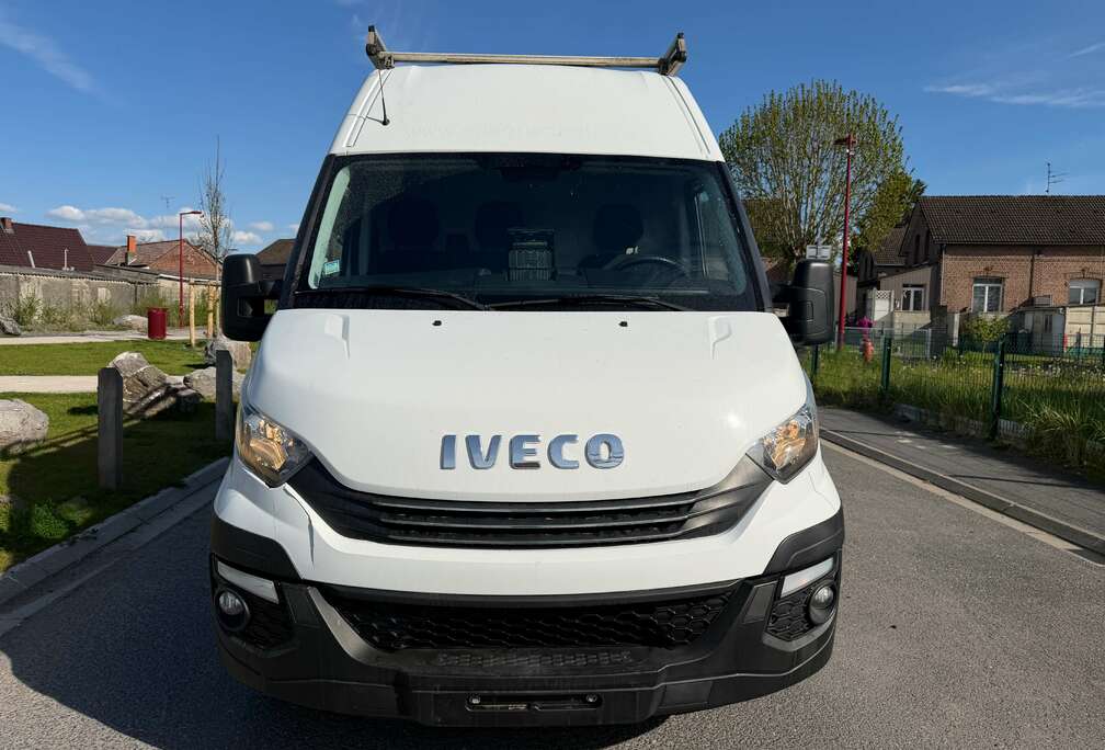 Iveco 35S14V 2.3 Turbo VGT Hi-Matic