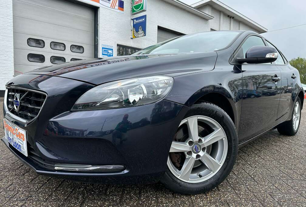 Volvo 2.0 T4 Summum, Airco, Cruise, Bluetooth, Trekhaak