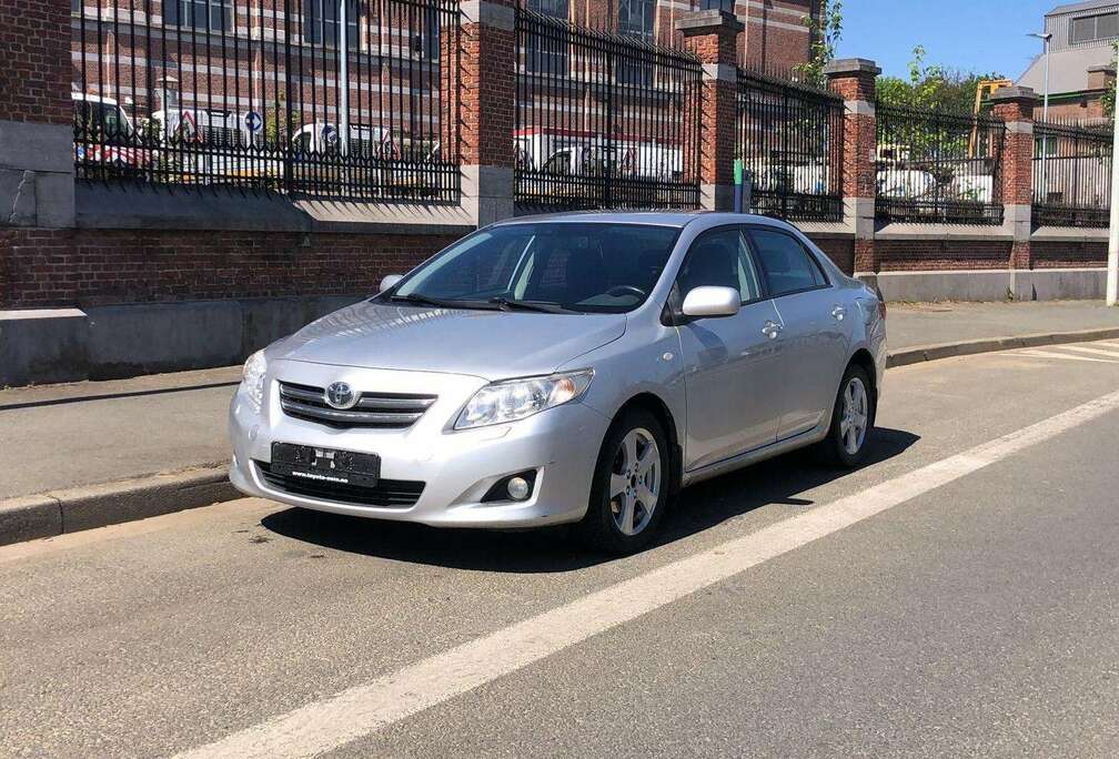 Toyota Corolla 1.6i VVT-i Luna