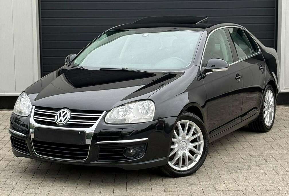 Volkswagen Vw Jetta boîte automatique 2.0 FSI Essence CarPlay