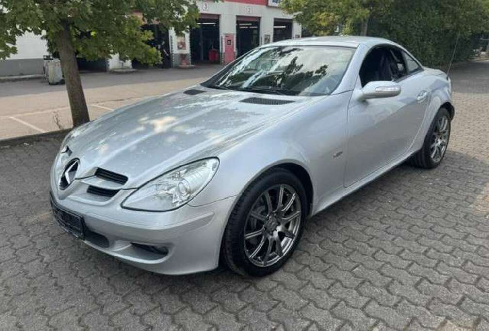 Mercedes-Benz MERCEDES BENZ SLK 200 KEMPRESSOR EDITION 10  LEDER
