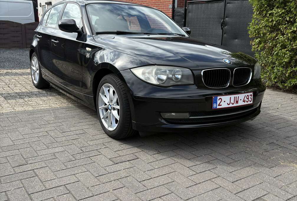 BMW d Crossed Flag