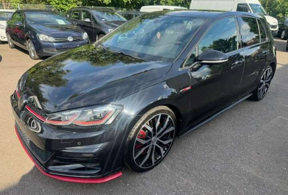 Volkswagen VOLKSWAGEN GTI PERFORMANCE LED VIRTUELL STANDHEIZU