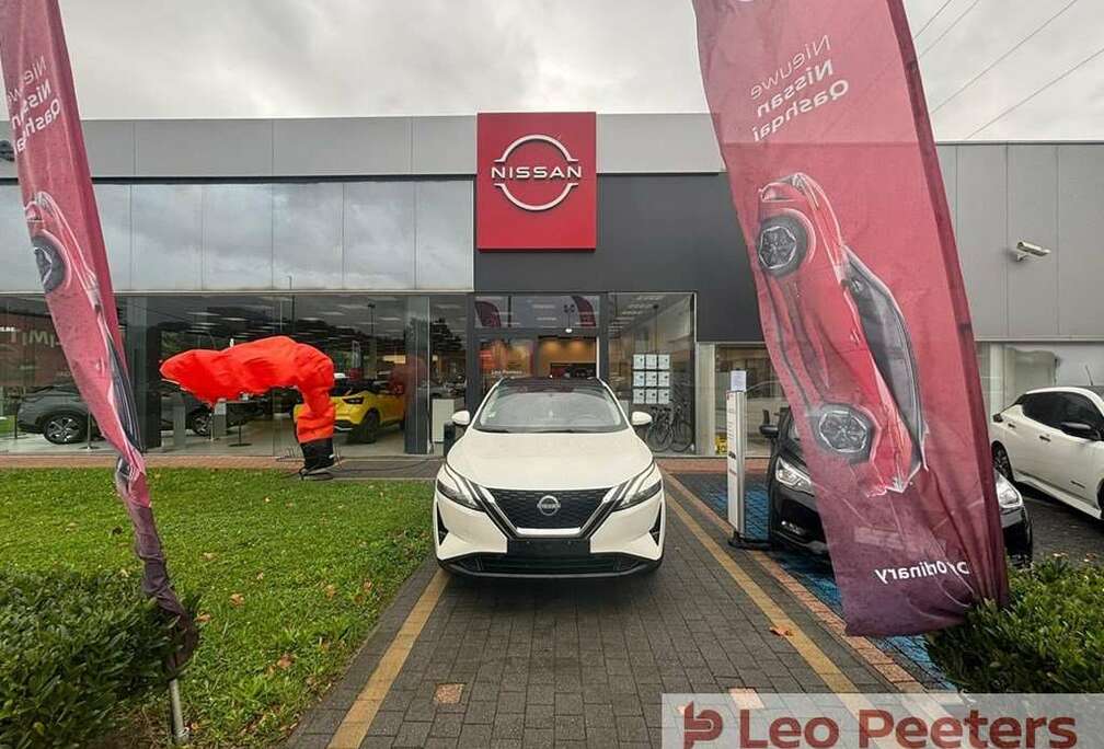 Nissan Mild-Hybrid N-Connecta Xtronic