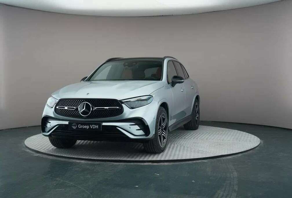 Mercedes-Benz GLC SUV 4MATIC AMG Line