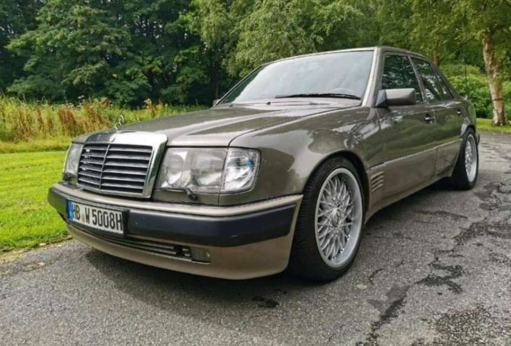 Mercedes-Benz w124 500e