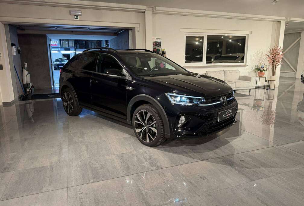 Volkswagen 3x R-LINE  * ALCANTARA * ZETEL VERWARMING * BLACK PACK * IQ LED * CAR PLAY * 18\