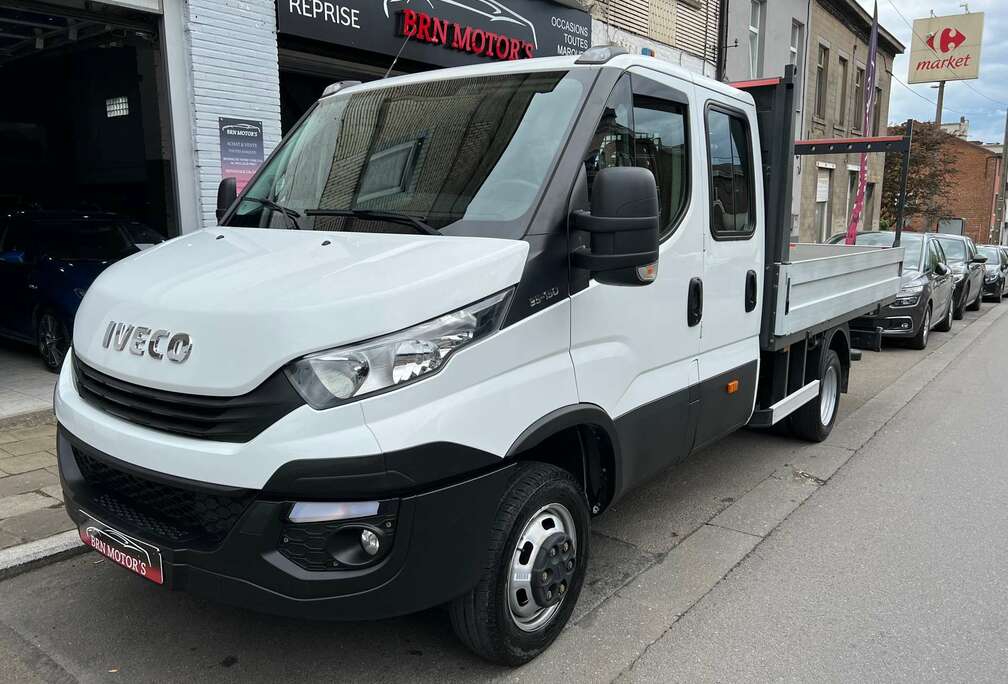 Iveco 3.0 Turbo//1ere Pro//Carnet//58.000km//7Pl//Airco/