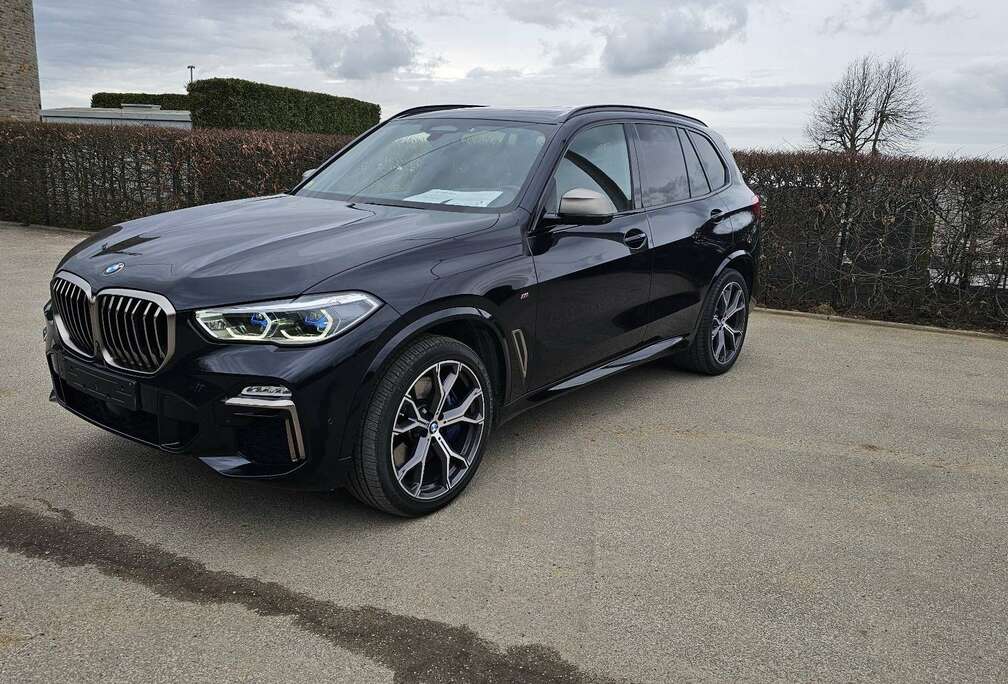 BMW M50d Sièges massant cuir noir