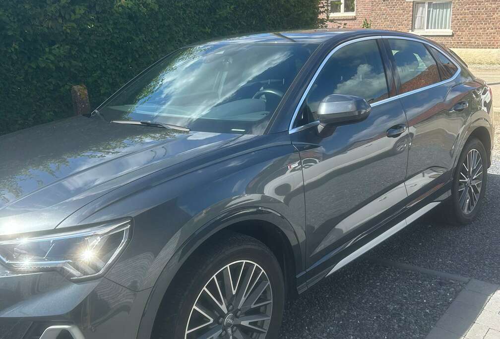 Audi Q3 35 TFSI Sportback S line