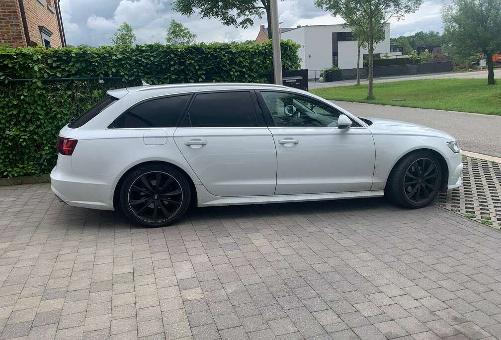 Audi A6 Avant 2.0 TDI quattro S tronic