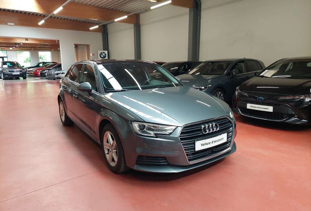 Audi 1.6TDi  DSG - PANO - CUIR SPORT - KEYLESS GO - CAM