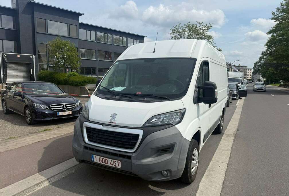 Peugeot 2.2 HDi L2H2 Utility