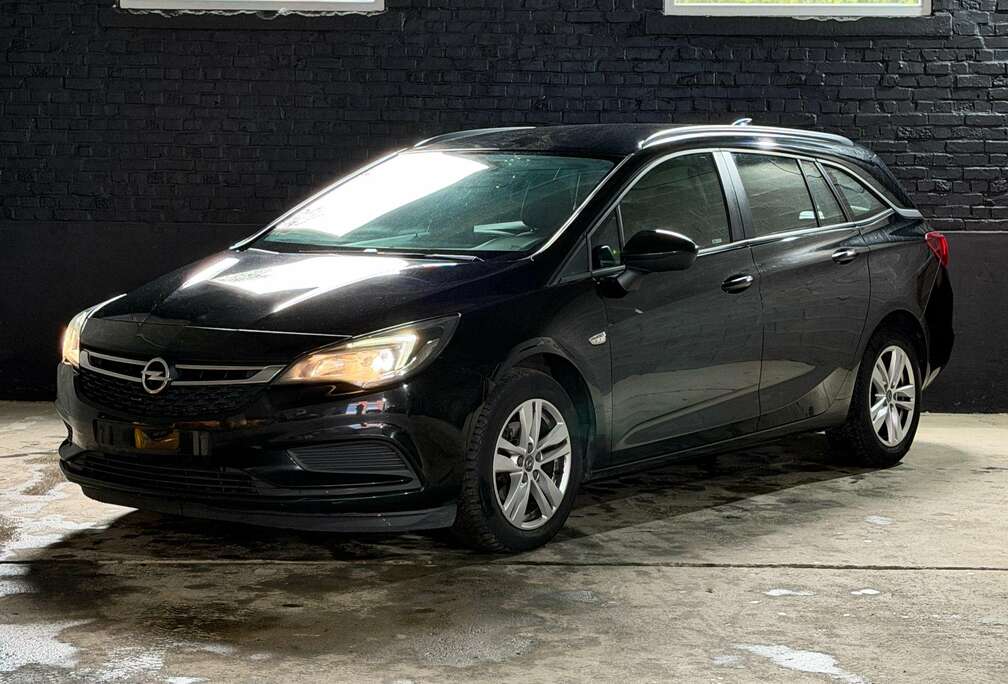 Opel Astra Sports Tourer // Carplay // Euro 6b // 2017