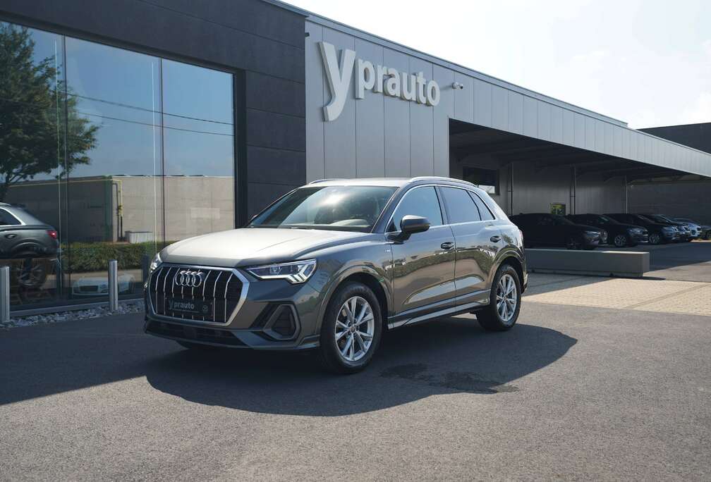 Audi Q3 35 TFSI S tronic 2x S Line Leder Trekhaak Virtual Daschboard Dode hoek Camera Privacy 18\