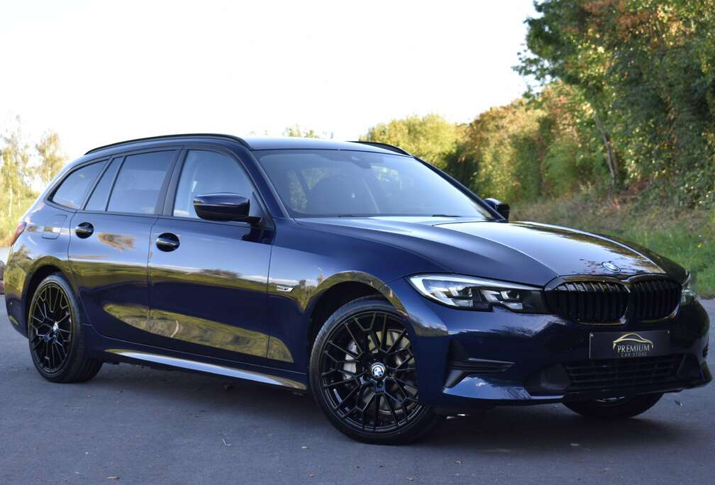 BMW e TOURING|LEDER|CAMERA|MEMORY|CARPLAY