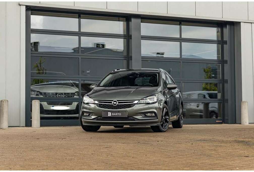 Opel 1.4 Benz - Automaat - Break - Leder - Camera - Nav