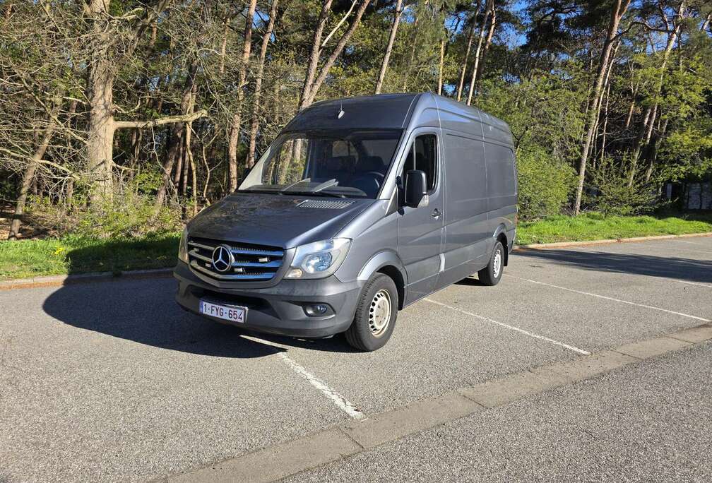 Mercedes-Benz 319CDI 3.0 V6