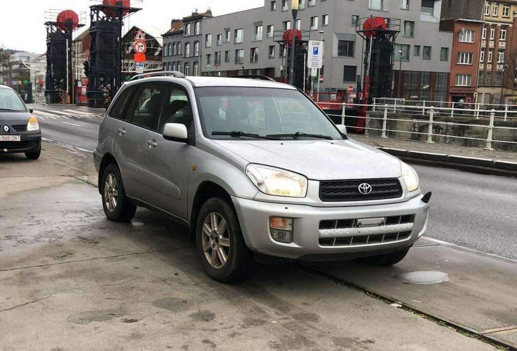 Toyota 2.0i VVT-i 16v 4x4 VX+