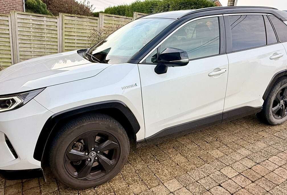 Toyota RAV4 5D. 2.5 Hybrid AWD e-CVT Style Plus LHD
