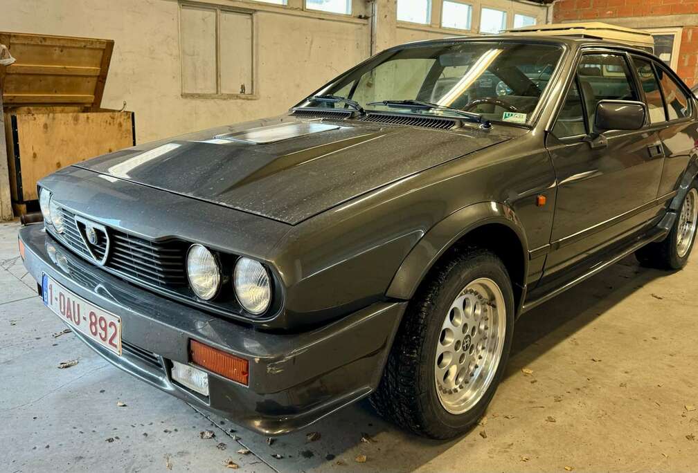 Alfa Romeo 6/2.5