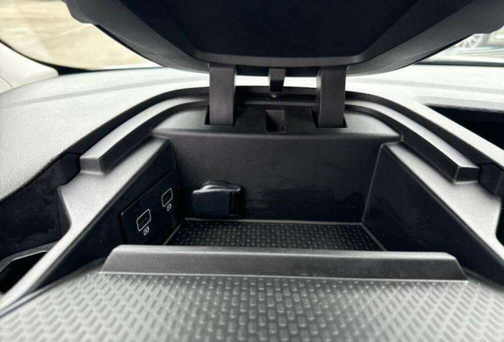 Nissan L1 Tce 130 N-Connecta