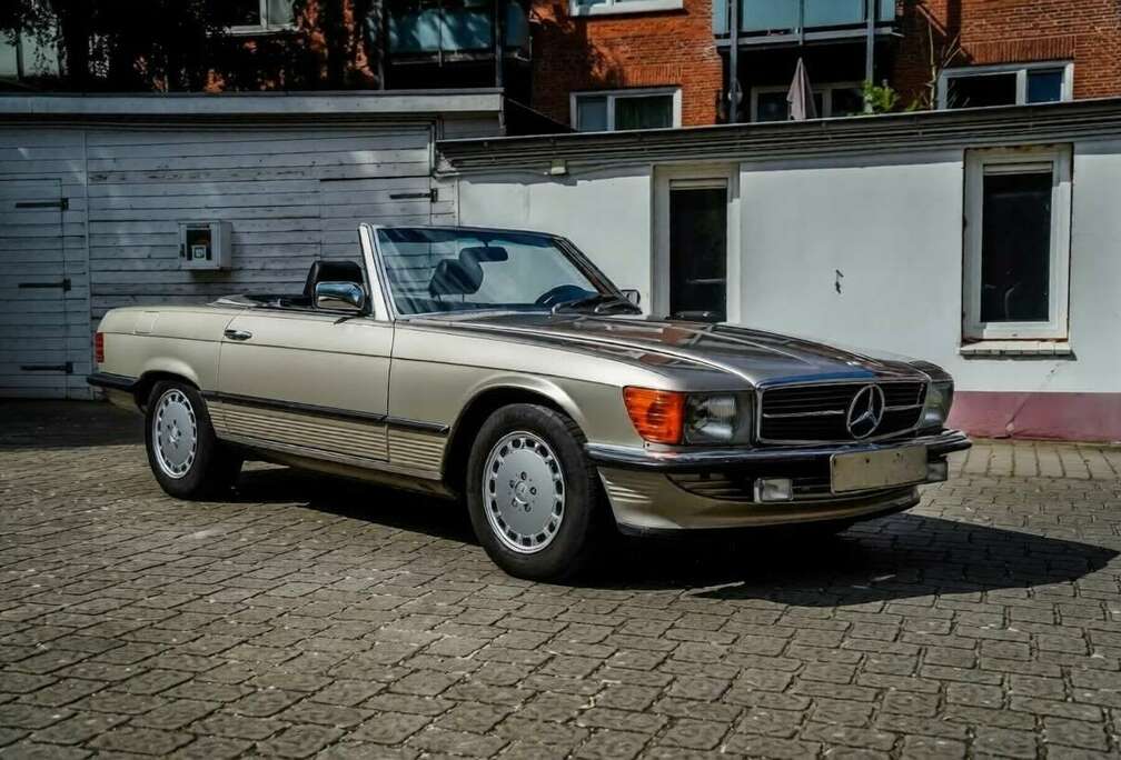Mercedes-Benz