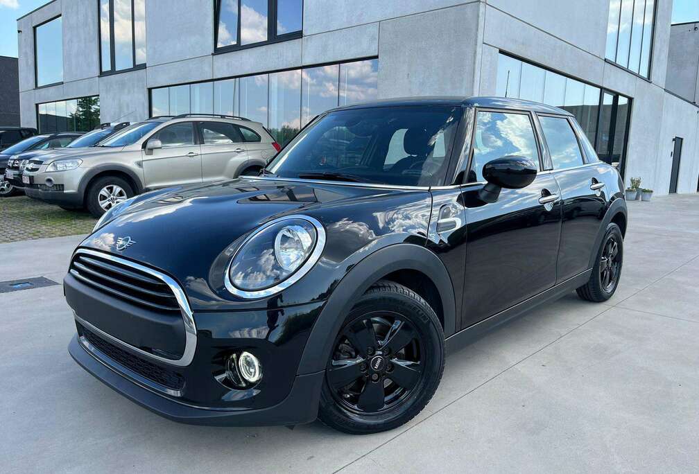 MINI 2021 5D/benzine/LED cockpit/Navi/PDC/Garantie