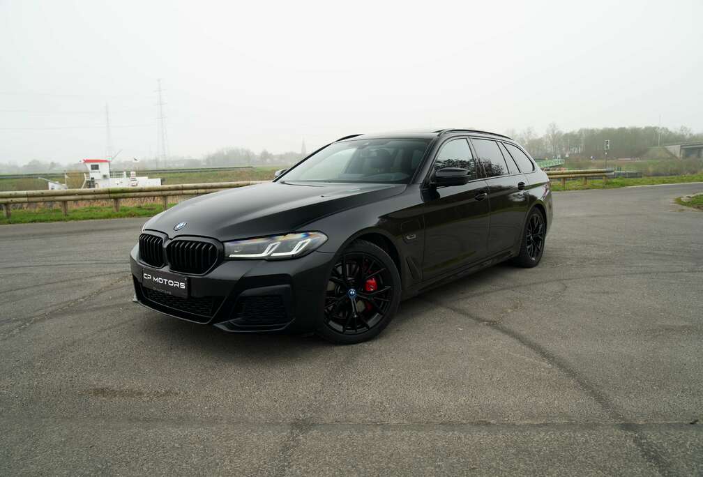 BMW e TOURING  HYBRIDE  M-PAKKET  PANO  TREKHAAK
