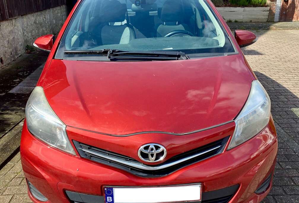 Toyota Yaris 1.4 D-4D Lounge DPF MM