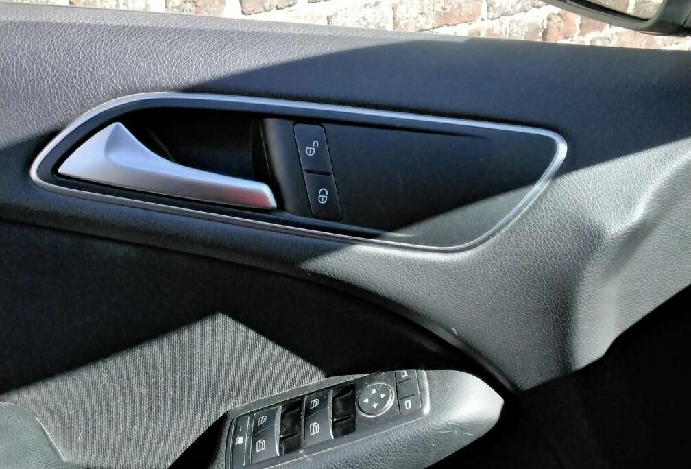 Mercedes-Benz B 180 BlueEFFICIENCY