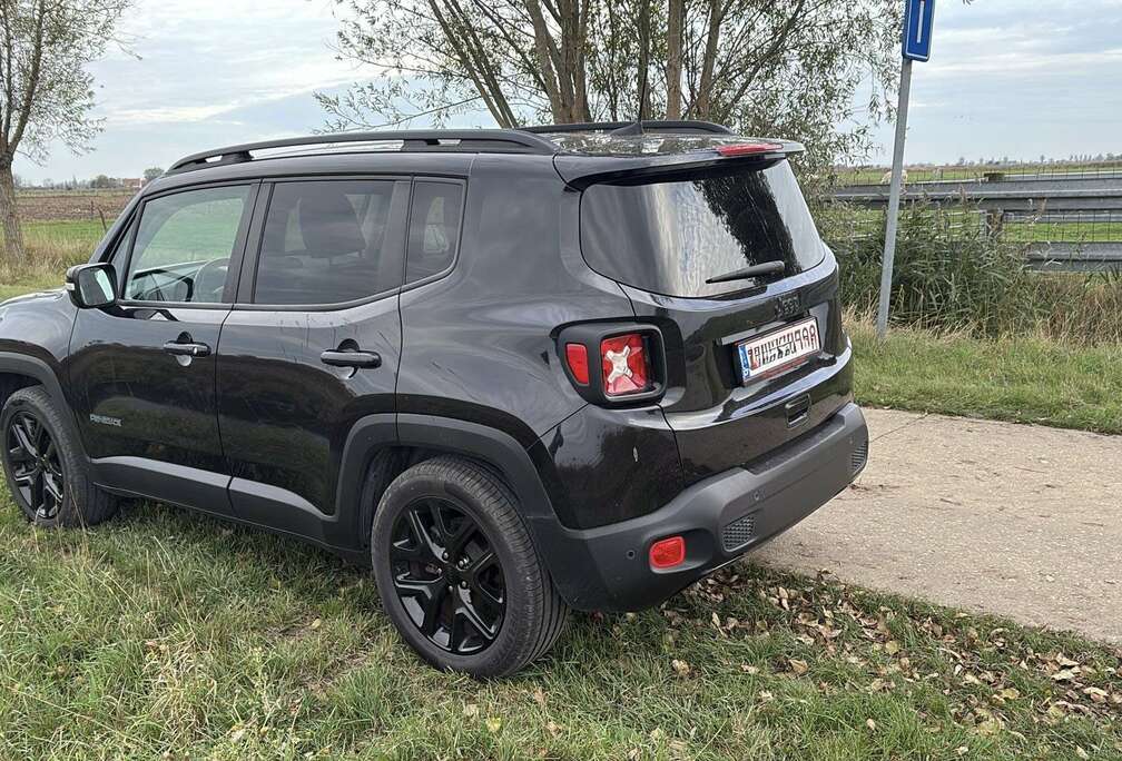 Jeep 1.6i E.torQ 4x2 Longitude