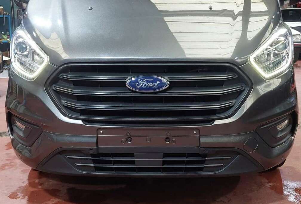 Ford 2.0 TDCi L1H1 Limited S/S (EU6.2)