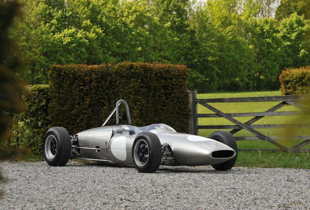 Lotus 22