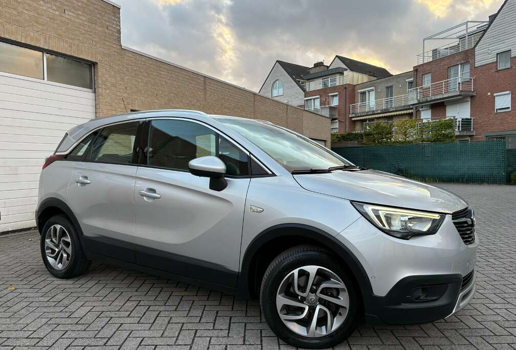 Opel Crossland X Innovation / 12 Maanden Garantie
