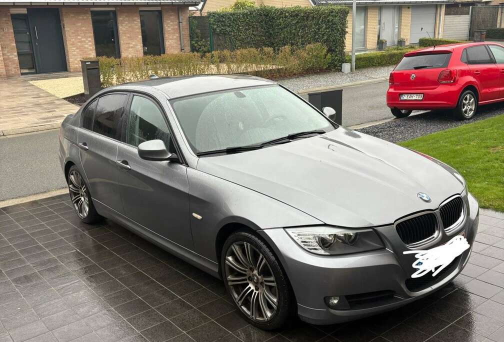 BMW 318D, net 4 nieuwe banden, goede staat.