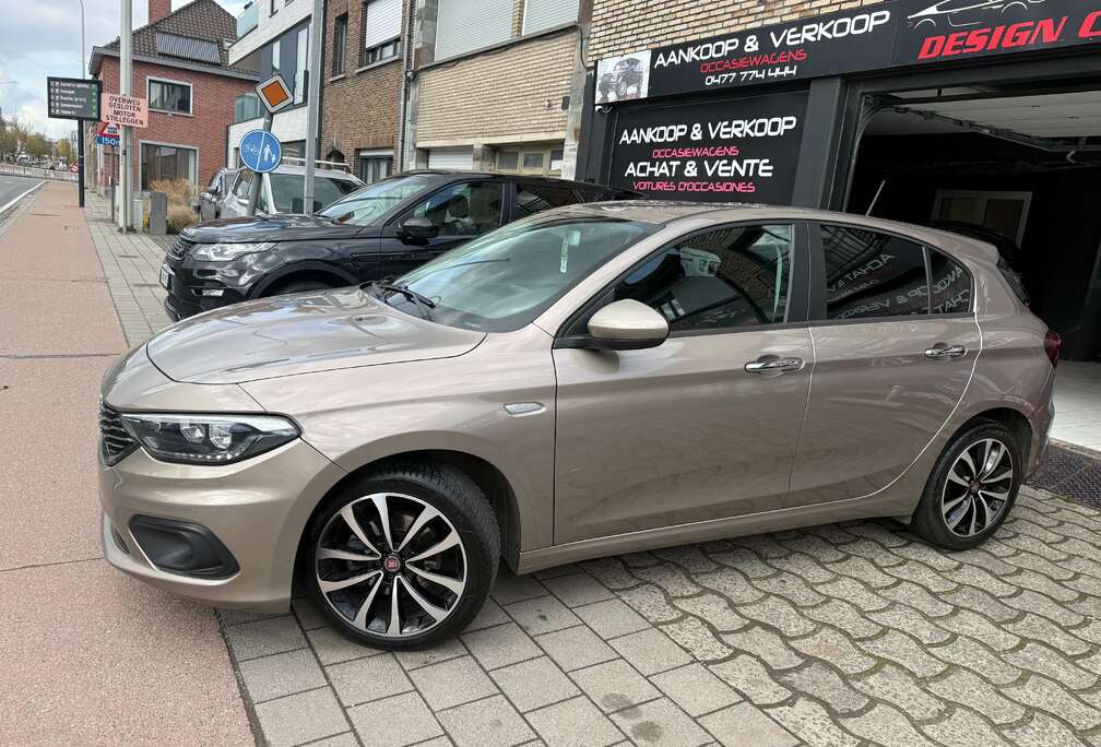Fiat Tipo 1.4 Turbo 120 pk Lounge Alu 17 Navi Clim 1er