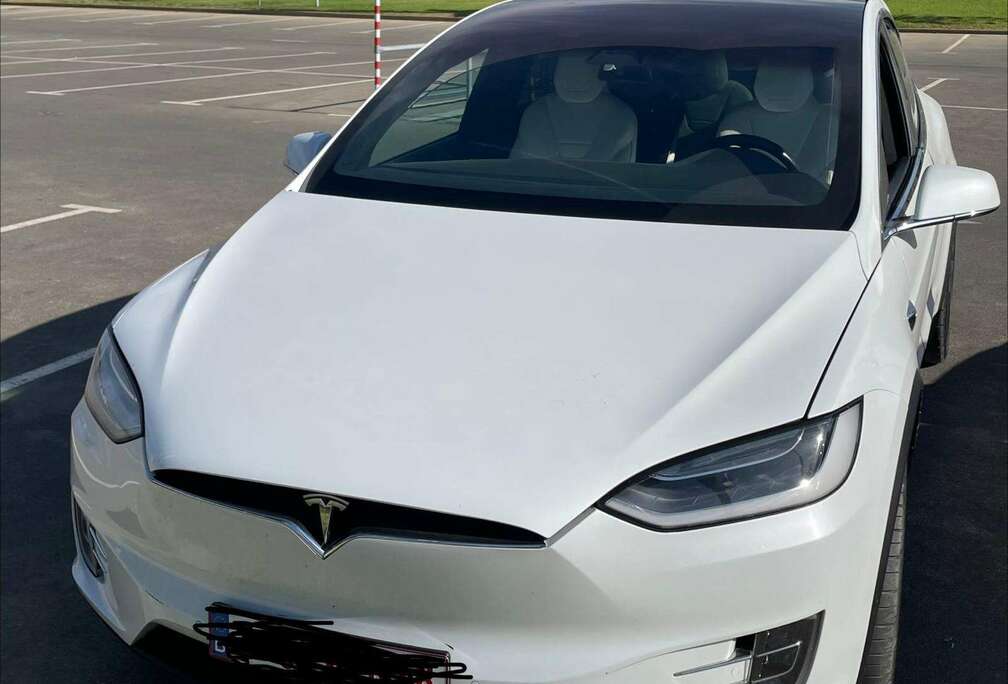 Tesla Model X 75 kWh Dual Motor