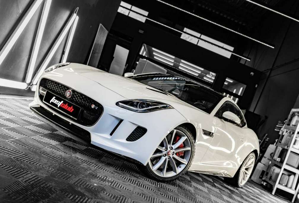Jaguar F-Type R 5.0 V8 Supercharged essence