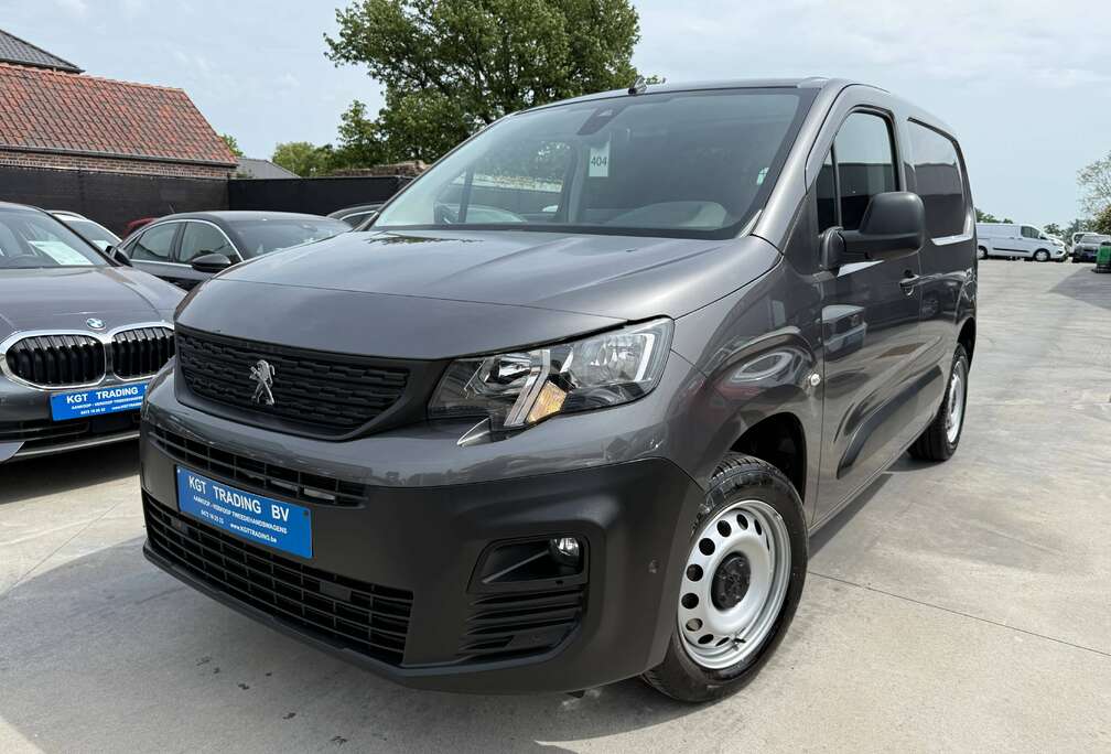 Peugeot 1.2i 130PK AUTOMAAT 3 ZIT NAVIGATIE CARPLAY DAB PDC BLUETOOTH