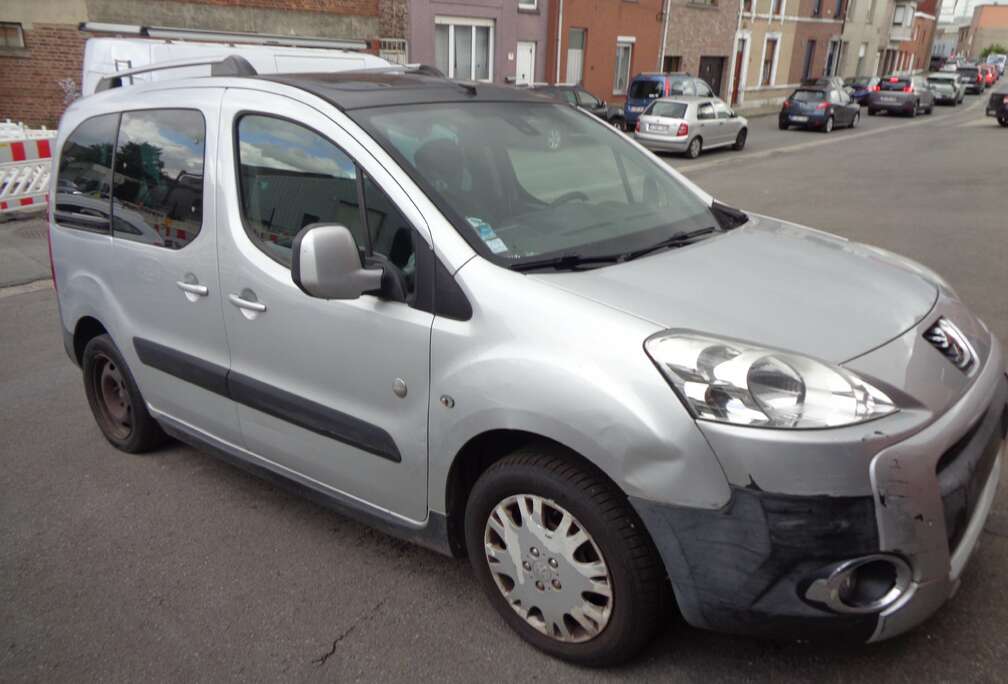 Peugeot Partner Tepee 1.6 HDi Outdoor TOIT PANO/A EMPORTER