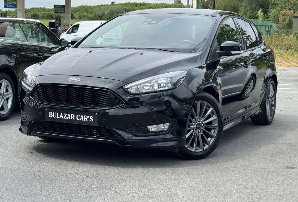 Ford Focus 1.0 EcoBoost ST-Line Business*CARNET*1 ER MAIN*FULL CARNET*GARANTIE