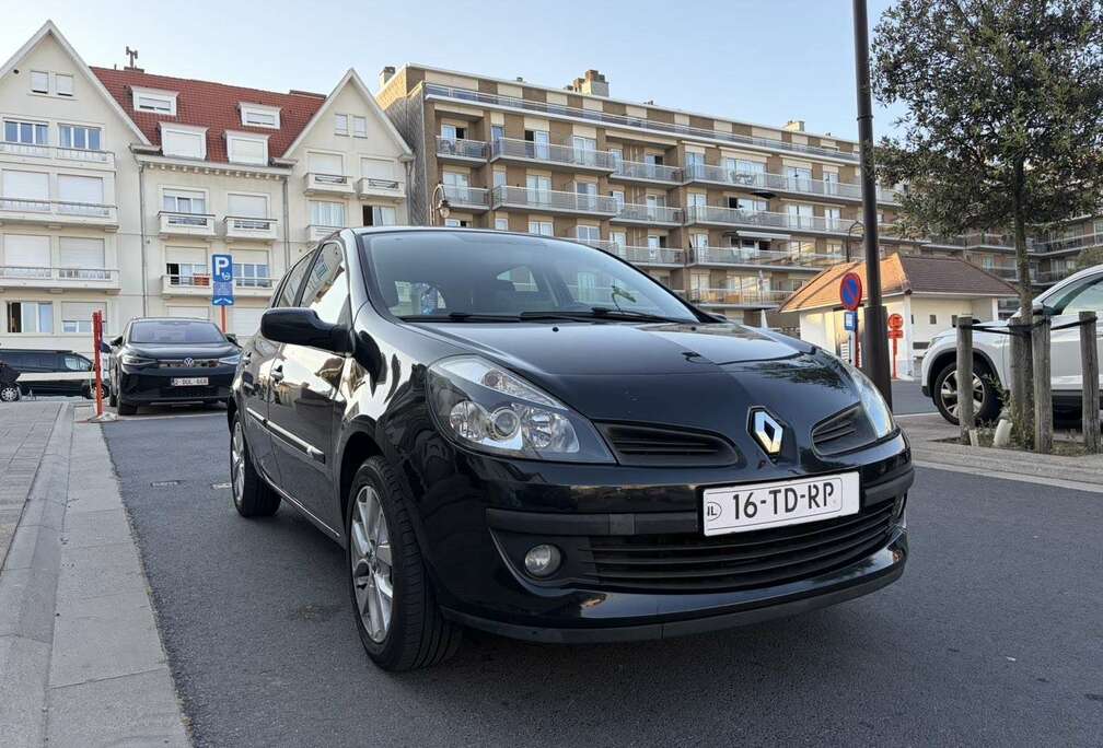 Renault 1.2i 16v Générique