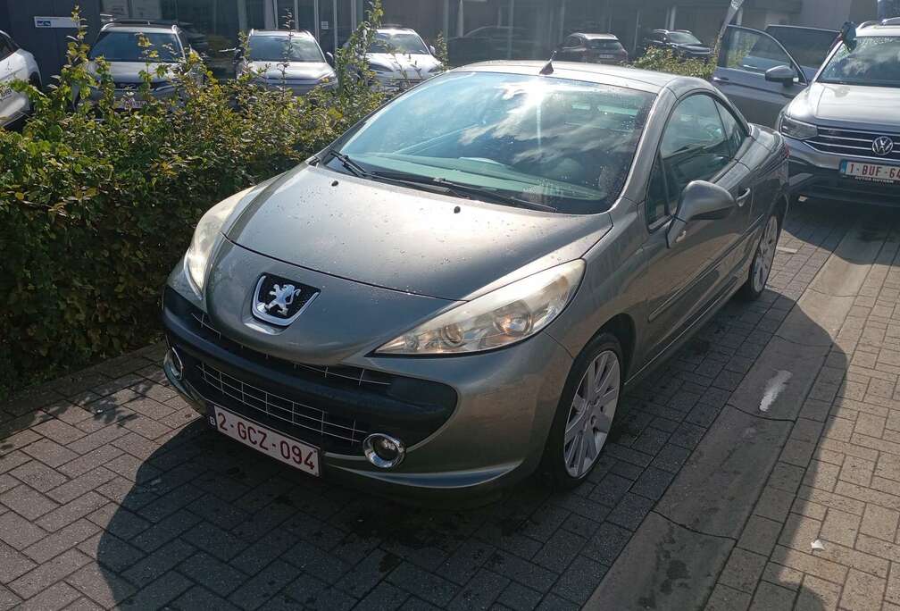 Peugeot CC 120 VTi Sport