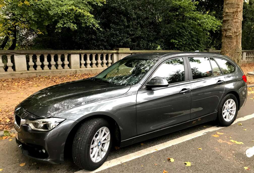 BMW Touring 318i auto, attache remorque, état impec