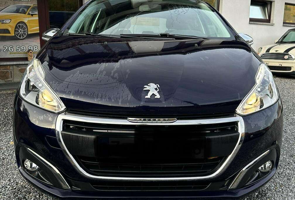 Peugeot 208 1.2i PureTech Style