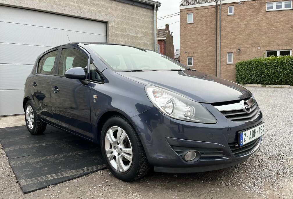 Opel 1.2 i 85cv 5portes CTOK airco sièges chauffant jantes