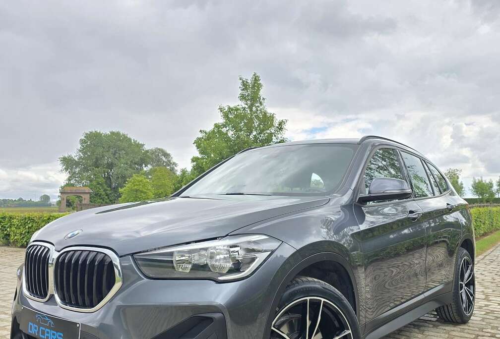 BMW S-Drive 18i-Navigatie Pro//Camera-Pdc//19\