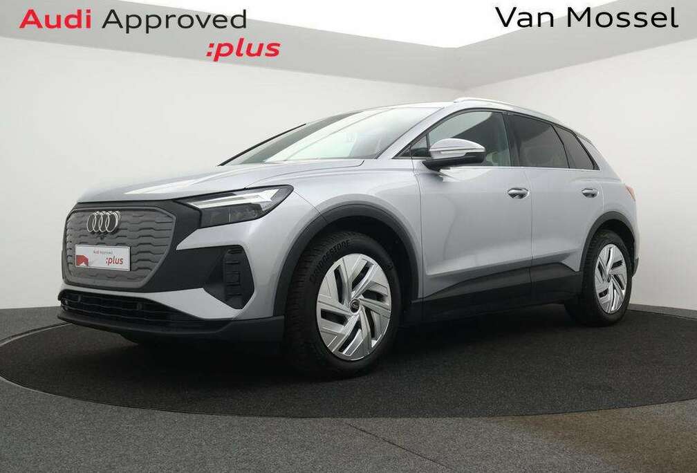 Audi Audi Q4 Attraction 35e-tron 170PK *NAVI*APP CONNECT*ZETELVERWARMING*CRUISE*PDC*DIGITAL DASHBOARD*...